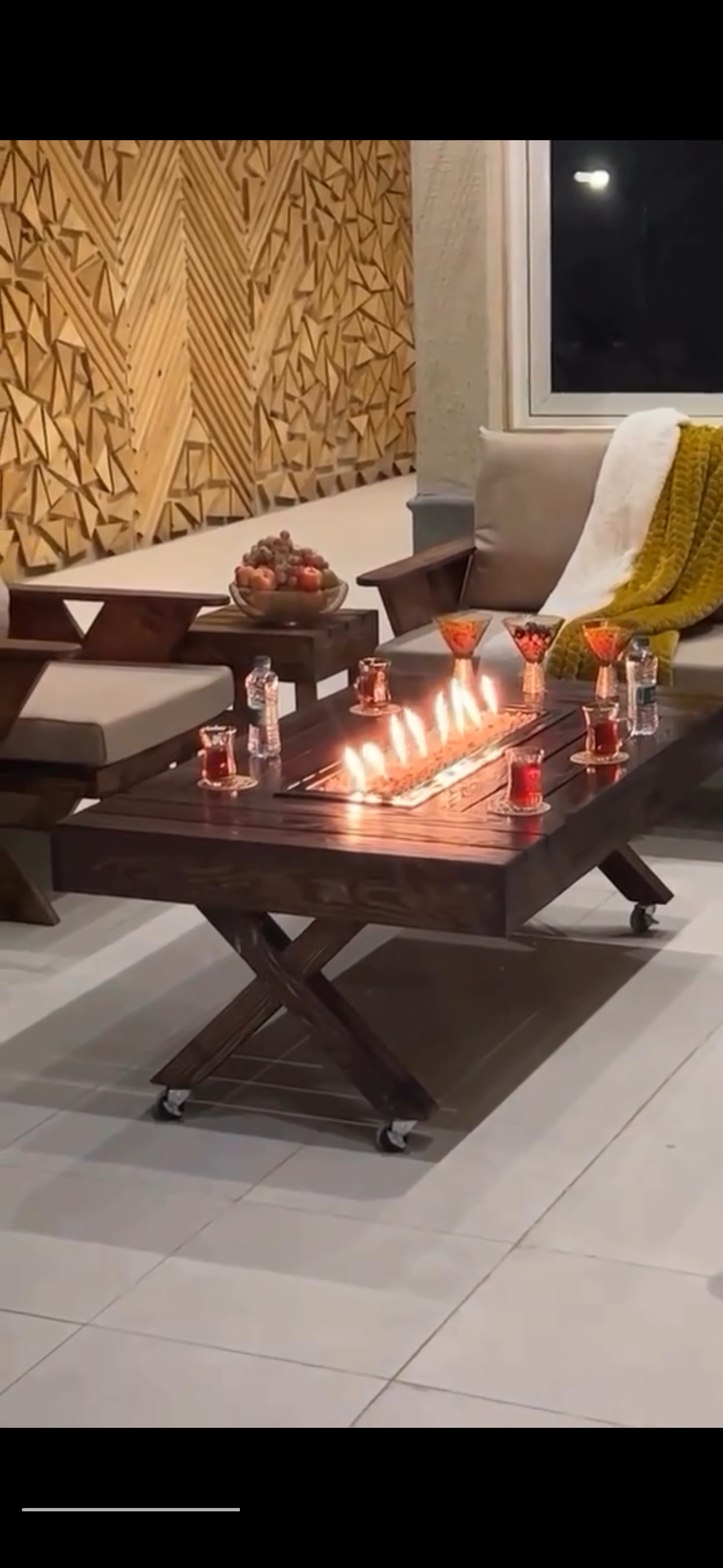 جلسة خارجية مع مشب النار مع الغار